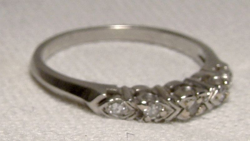 14K White Gold Siffari 5 Diamonds Row Wedding Band Ring 1950s - Size 6