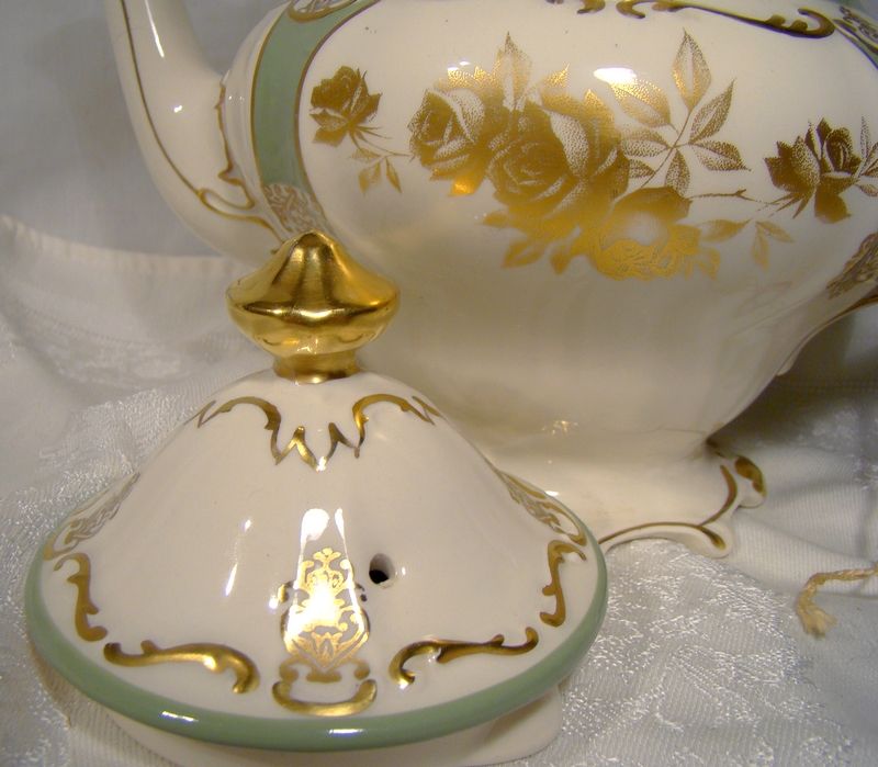 Sadler Green with Gold Roses Victorian Style Teapot with Booklet 1960