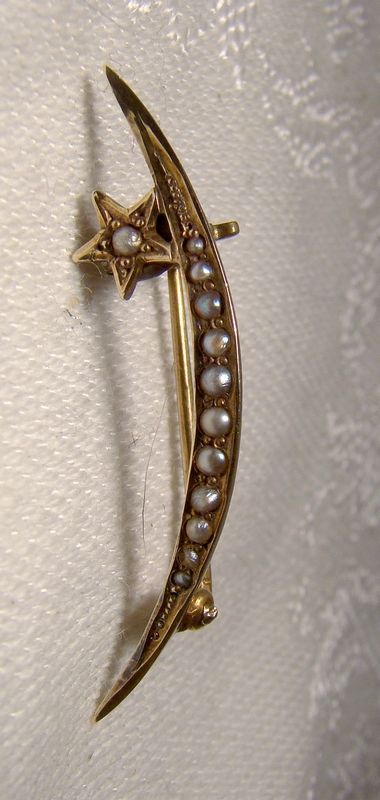 Edwardian 10K Yellow Gold Moon and Star Seed Pearls Pin Brooch 1900