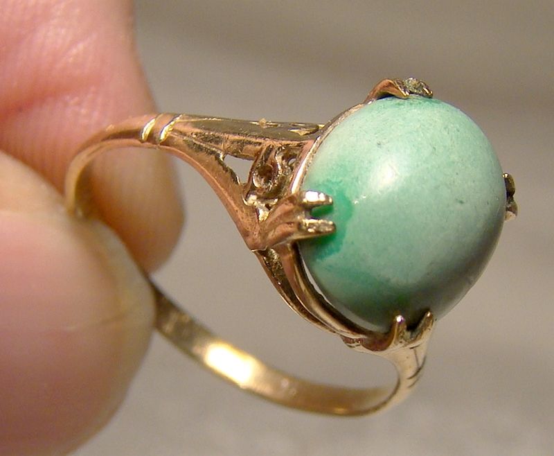 9K Rose Gold Green Turquoise Cabochon Solitaire Ring 9 K Size 6-3/4