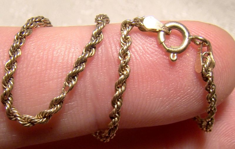 10K Yellow Gold Rope Chain Charm Bracelet