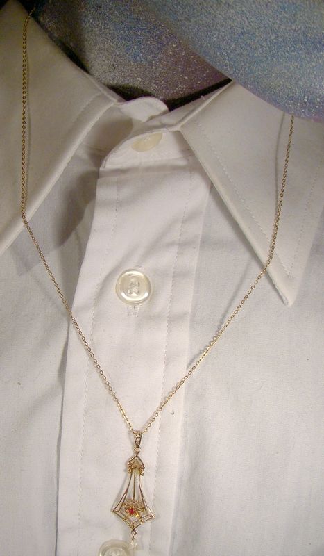Edwardian 10K Yellow Gold Baroque Pearl Pendant on Chain