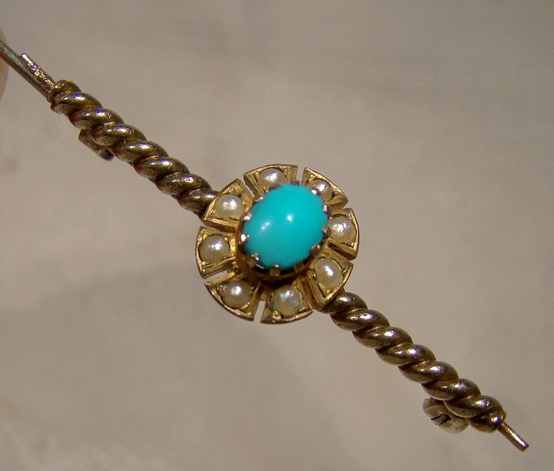10K Edwardian Turquoise and Pearls Twist Shaft Bar Pin Brooch 1900