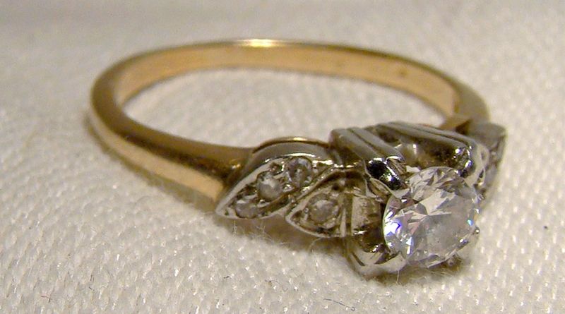 14K Yellow Gold Diamonds Engagement Ring 1940s - Size 6-1/2 with Appr.