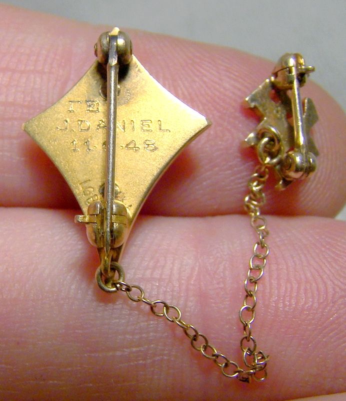 14K Kappa Alpha Theta Sorority Pin With Diamonds and Enamel