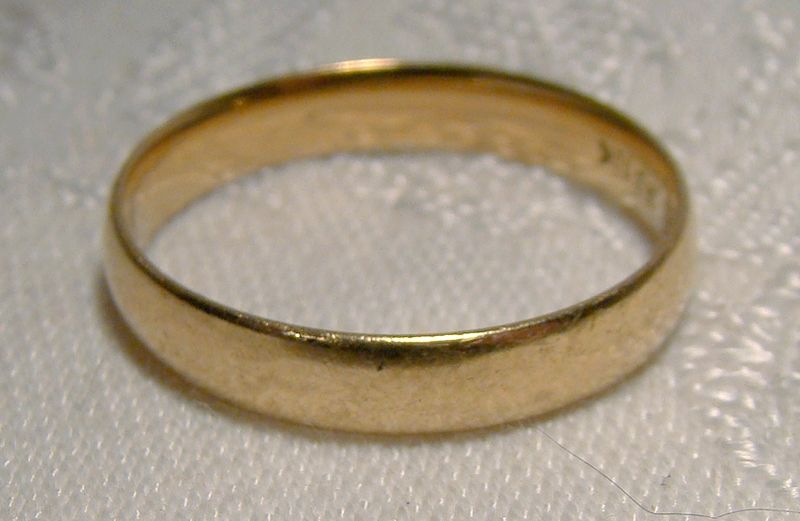 Simple 10K Yellow Gold Man's Wedding Band Ring 1960s 1970s