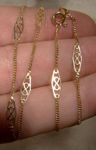 14K Yellow Gold Fine and Open Link Chain Necklace