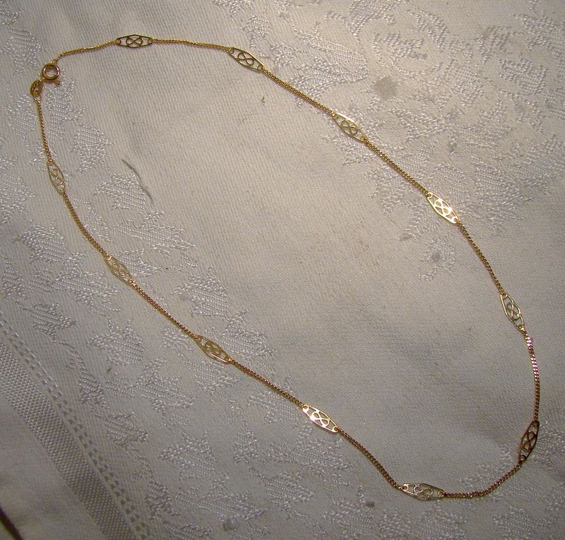 14K Yellow Gold Fine and Open Link Chain Necklace