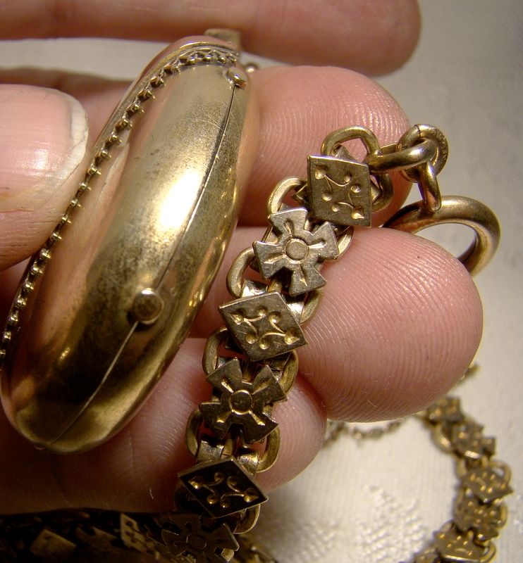Victorian Gold Filled Photo Locket on a Fancy Rolled Gold Plate Chain