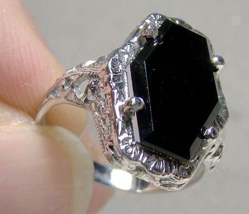 10K White Gold Filigree Black Onyx Art Deco Ring 1915-20 - Size 5