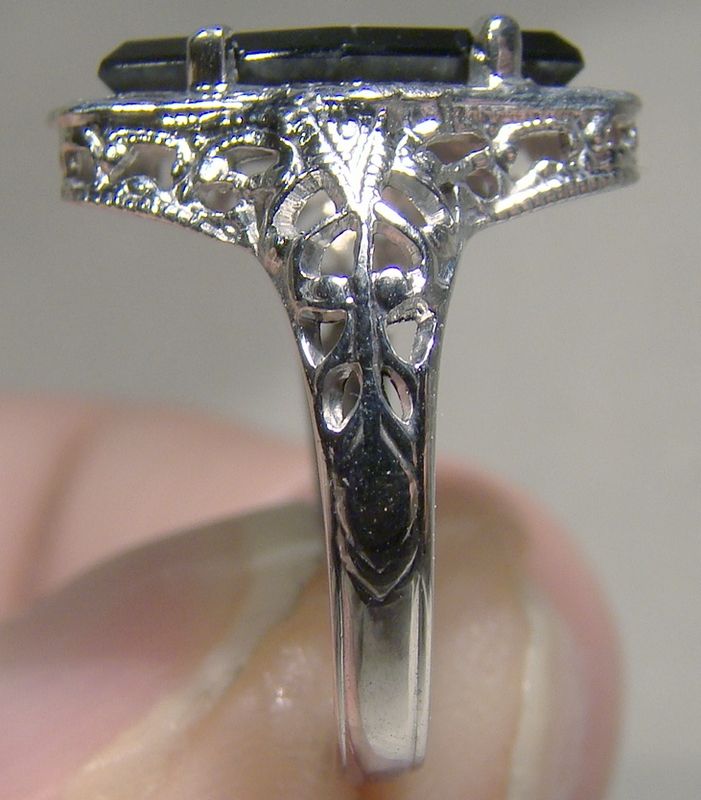 10K White Gold Filigree Black Onyx Art Deco Ring 1915-20 - Size 5