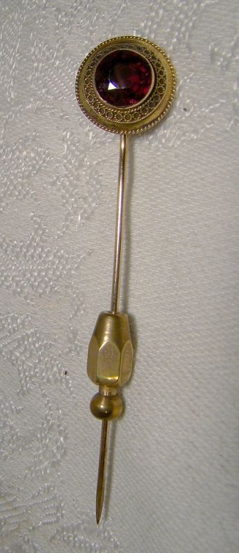 15K Yellow Gold Early Victorian Rhodolite Garnet Stickpin 1850s