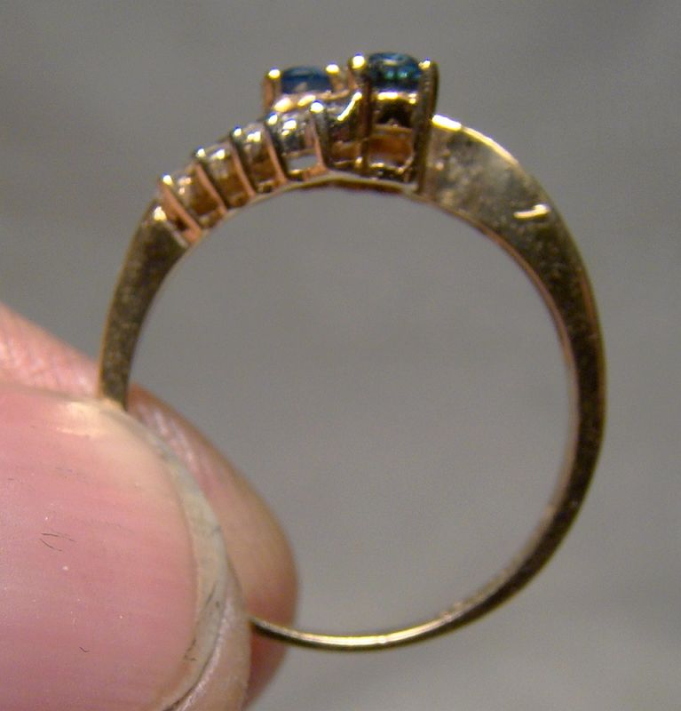 10K Yellow Gold Blue Topaz and Diamonds Cluster Style Ring 1970s-80s