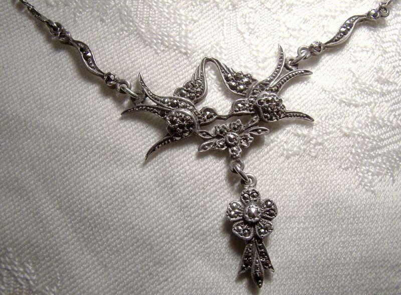 Flying Birds Sterling Silver Marcasites Lavaliere Necklace 1930s