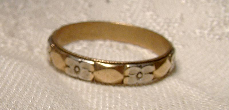 10K White and Rose Gold Flower and Diamond Wedding Band Ring 1930s