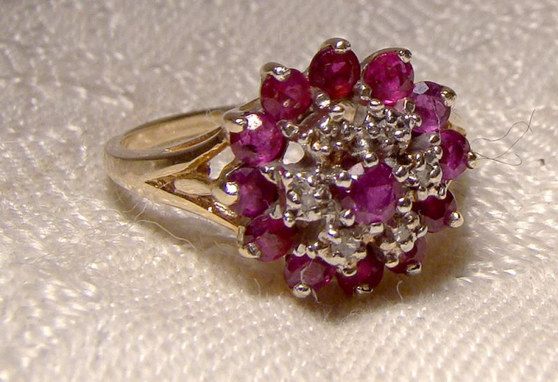 10K Yellow Gold Rubies and Diamonds Round Cluster Ring