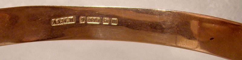 9K Rose Gold Edwardian Engraved Hinged Bangle Bracelet - Birm. 1911