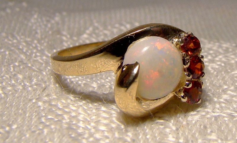 10K Yellow Gold Opal and Garnets Ring 1950s - Size 6-3/4