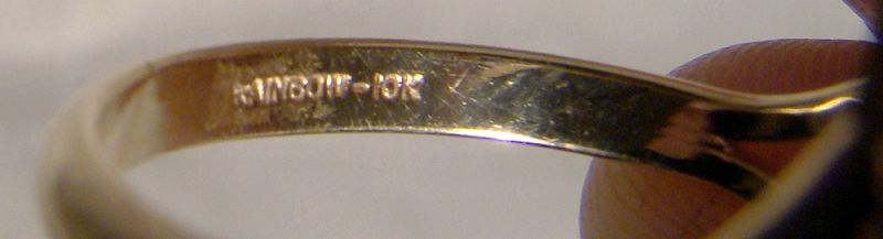 10k Yellow Gold Wedgwood Green Jasperware Melpomene Ring 1968 - Size 7
