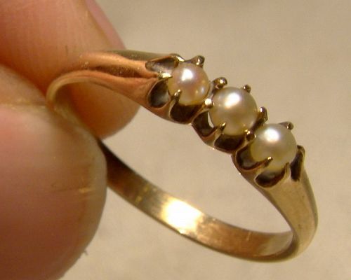 Edwardian 10K Three Pearls Row Ring 1900-1910 - Size 6-1/2