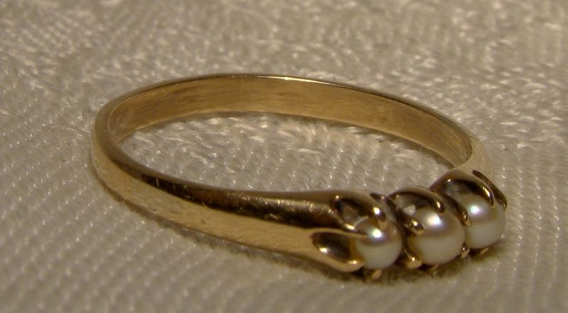 Edwardian 10K Three Pearls Row Ring 1900-1910 - Size 6-1/2