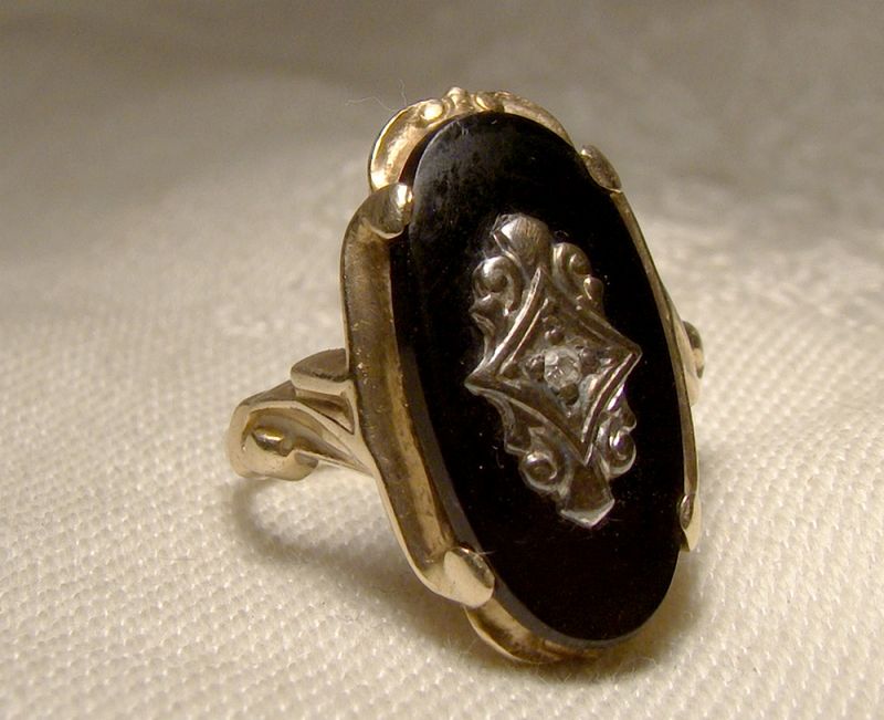 10k Yellow Gold Black Onyx and Diamond Signet Style Ring 1920s-1930s