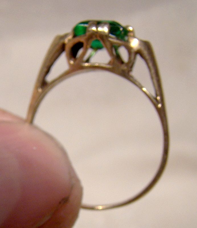 10K Yellow Gold Green Emerald Glass Ring 1930s - Size 7