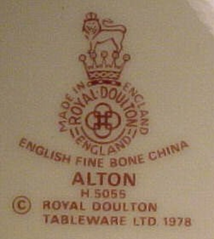 Royal Doulton ALTON H5055 CHINA - Assorted Pieces