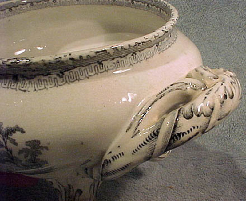 GRAY TRANSFER COVERED SAUCE DISH 1830-1850