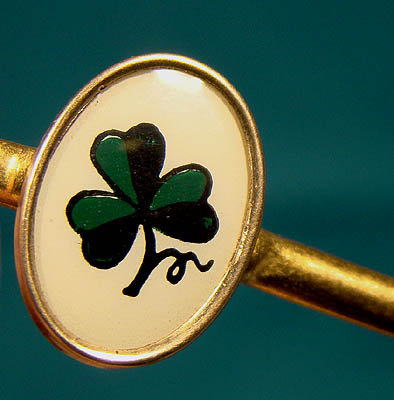 GP REVERSE PAINTED SHAMROCK TIE CLASP c1900-10