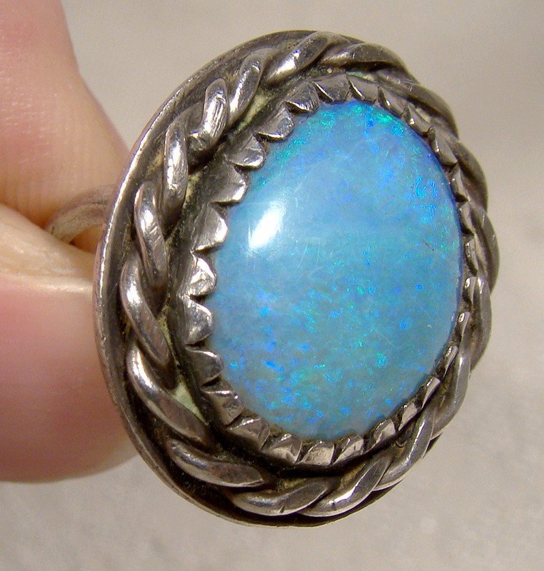 NAVAJO STERLING SILVER BLUE OPAL RING 1960s 1970 Size 6