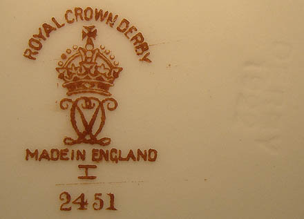 Royal Crown Derby 2451 OLD IMARI CUP &amp; SAUCER 1923