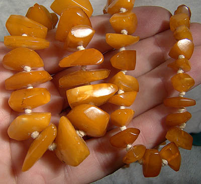 Natural RUSSIAN CHUNK AMBER GRADUATED NECKLACE
