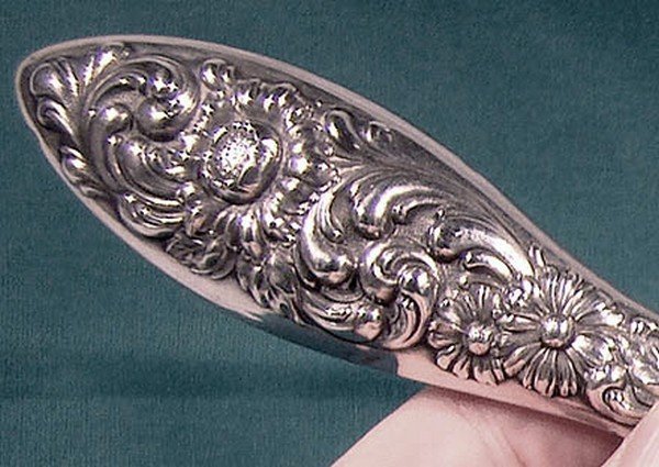 Victorian STERLING SILVER ORNATE FLORAL HAND MIRROR 1890 1900