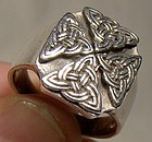 Large STERLING SILVER CELTIC ETERNITY KNOT SIGNET RING