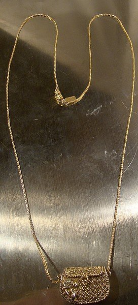 1928 GOLD PLATED RHINESTONE PURSE NECKLACE