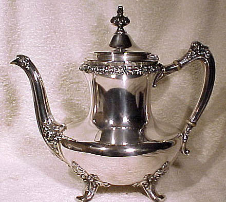 Footed REED &amp; BARTON SILVER PLATED COFFEE POT 1897