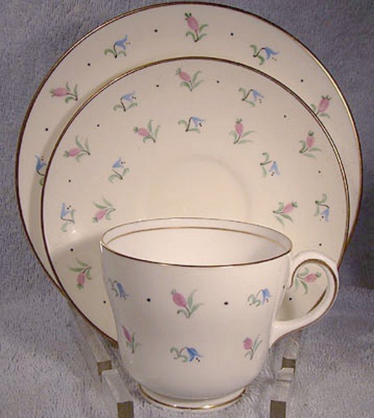 WEDGWOOD S123 PINK BUDS &amp; BLUEBELLS CHINA TRIO