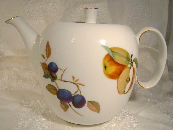 Royal Worcester Evesham 5&quot; Teapot