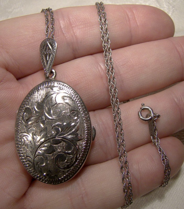 Sterling Engraved Sterling Silver Photo Locket &amp; Chain Necklace 1960s