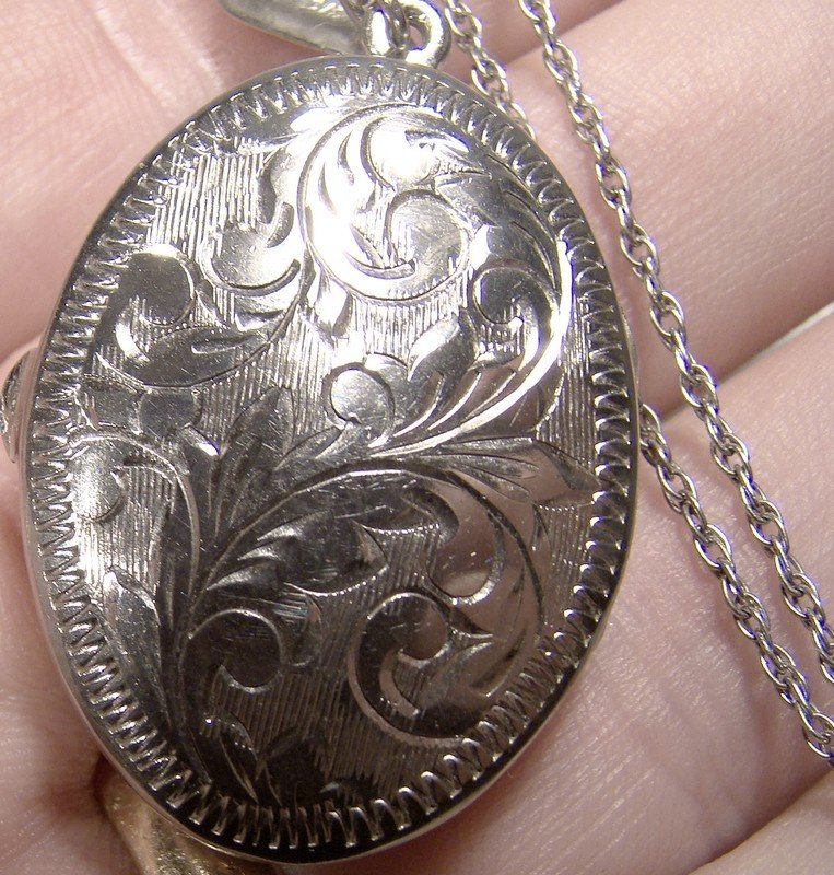 Sterling Engraved Sterling Silver Photo Locket &amp; Chain Necklace 1960s