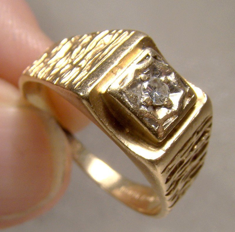 Man's 10K Yellow Gold Diamond Sculpted Ring 1960s - Size 9-1/2