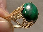 10K Yellow Gold Malachite Cabochon Ring 1960s - Size 6