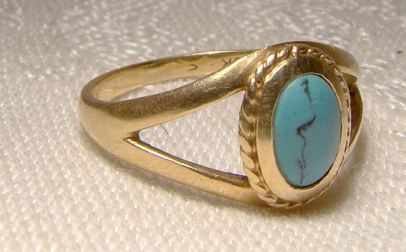 10K Yellow Gold Turquoise Cabochon Ring 1960s - Size 5