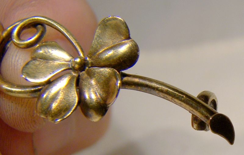Edwardian or Late Victorian 15K Yellow Gold 4 Leaf Clover Brooch Pin