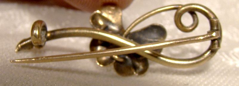 Edwardian or Late Victorian 15K Yellow Gold 4 Leaf Clover Brooch Pin