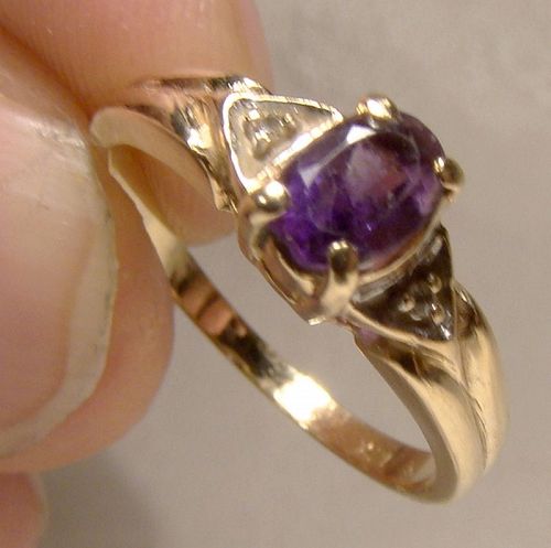 10K Yellow Gold Amethyst and Diamonds Ring 1980s - Size 6