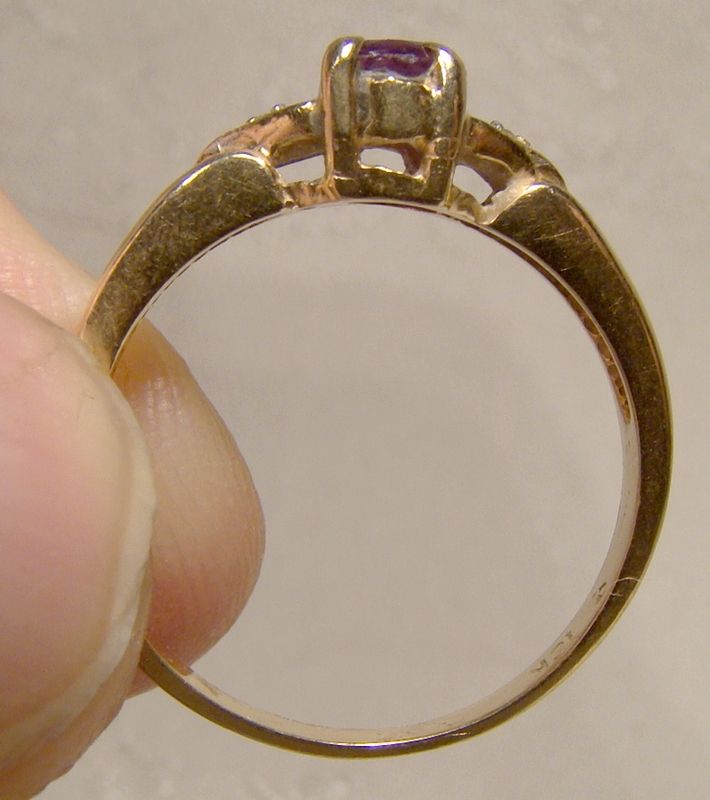 10K Yellow Gold Amethyst and Diamonds Ring 1980s - Size 6