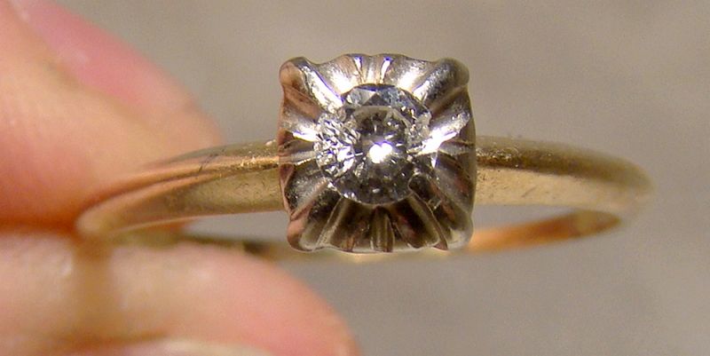 14K Yellow Gold and White Gold Diamond Solitaire Ring 1930s