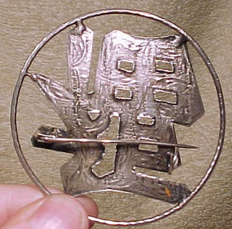 Large CHINESE EXPORT SILVER GOOD FORTUNE BROOCH 1900